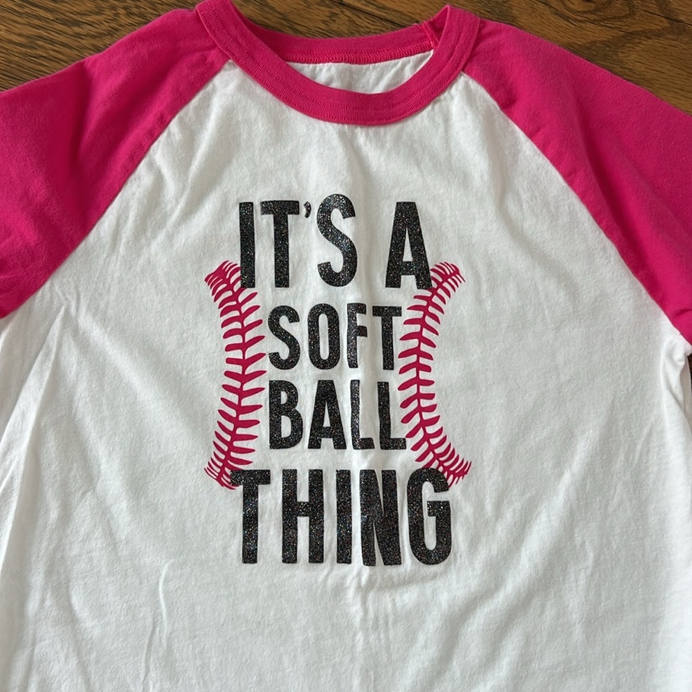 Adidas 🥎 Tee